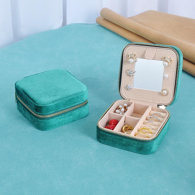 Portable Velvet Jewelry Case with Mirror for Necklaces, Rings, Earrings - Image 3