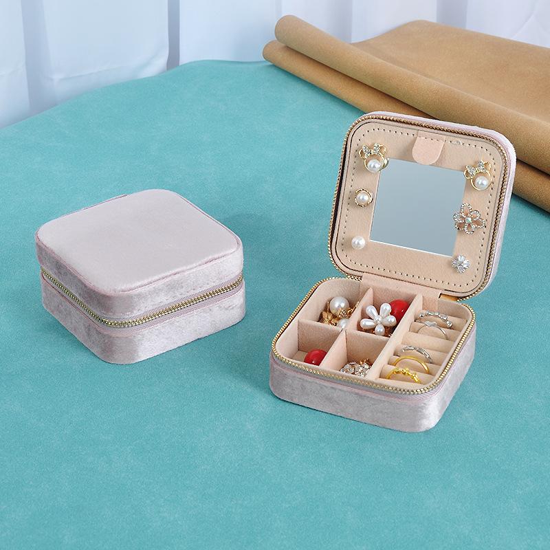 Portable Velvet Jewelry Case with Mirror for Necklaces, Rings, Earrings - Image 4