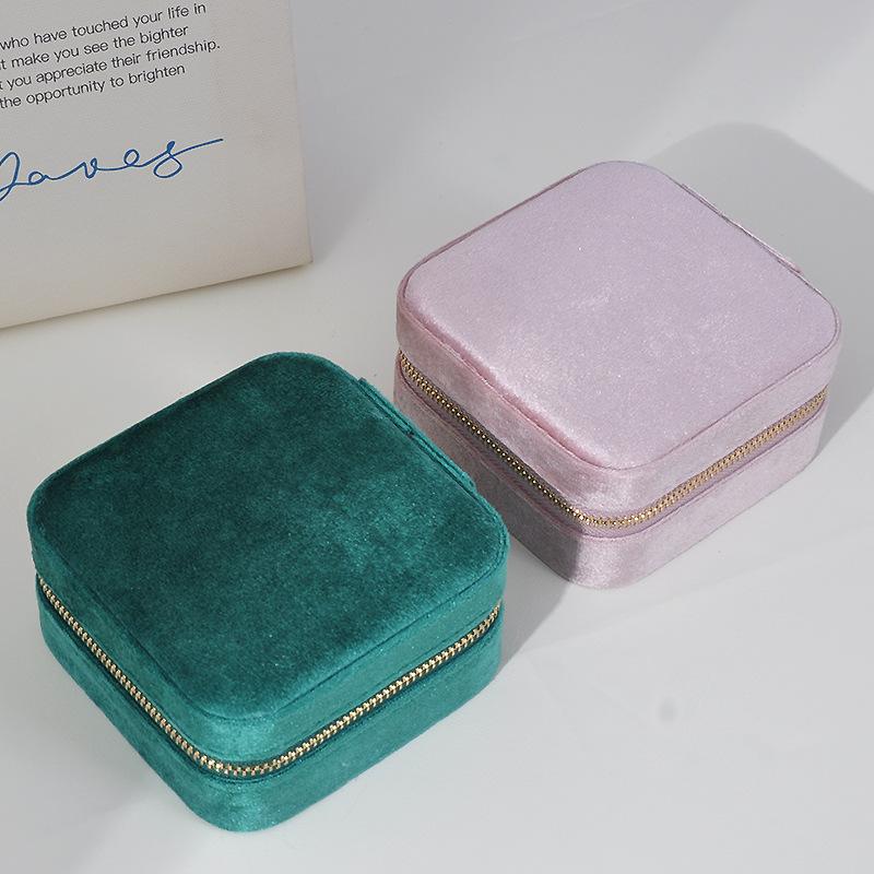 Portable Velvet Jewelry Case with Mirror for Necklaces, Rings, Earrings - Image 5